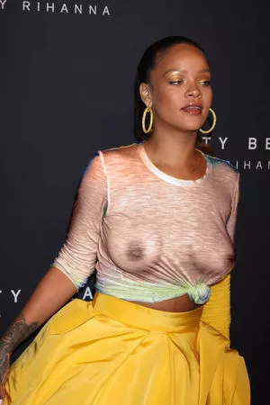 Rihanna OnlyFans Leaked Free Thumbnail Picture - #wNuZevYSya