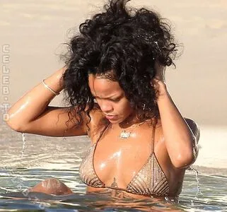 Rihanna OnlyFans Leaked Free Thumbnail Picture - #yCOSSNsekb