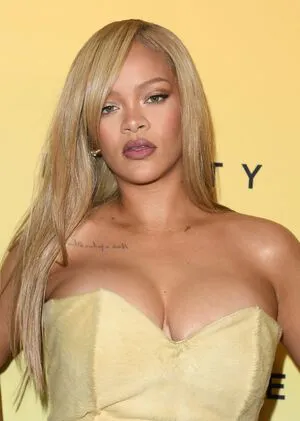 Rihanna OnlyFans Leaked Free Thumbnail Picture - #yCfBOJPAbX