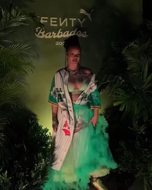 Rihanna OnlyFans Leaked Free Thumbnail Picture - #z1v6QYVRJp