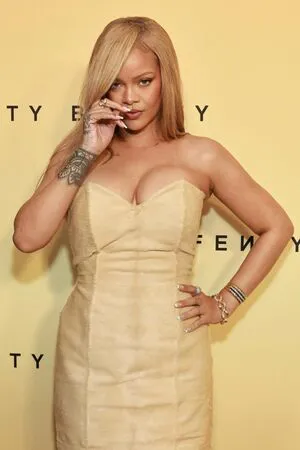 Rihanna OnlyFans Leaked Free Thumbnail Picture - #zC3m8uCeof