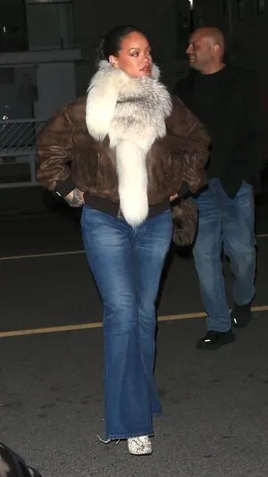 Rihanna OnlyFans Leaked Free Thumbnail Picture - #zMWWIn3KJo