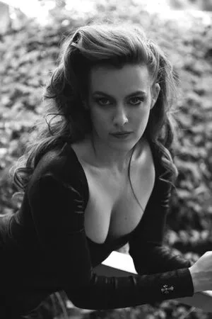 Riley Keough OnlyFans Leaked Free Thumbnail Picture - #0qbat561cj