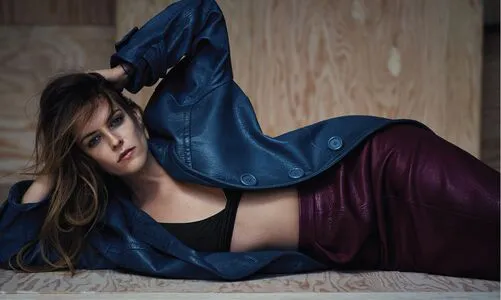Riley Keough OnlyFans Leaked Free Thumbnail Picture - #GLDY0UMI1t
