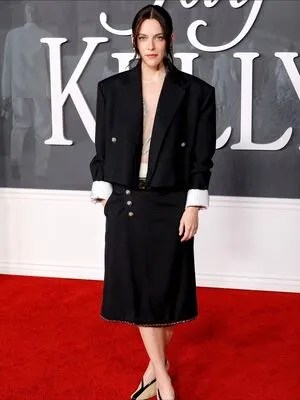 Riley Keough OnlyFans Leaked Free Thumbnail Picture - #KAzwt7bm3T