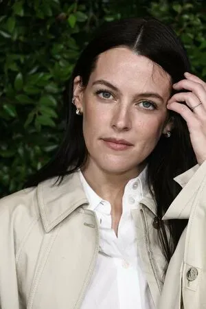 Riley Keough OnlyFans Leaked Free Thumbnail Picture - #PBItoBhhRW