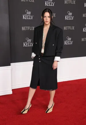 Riley Keough OnlyFans Leaked Free Thumbnail Picture - #Q8BWvf0bHu