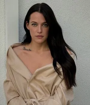 Riley Keough OnlyFans Leaked Free Thumbnail Picture - #V874il5NvC