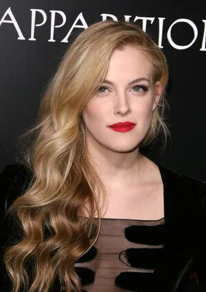 Riley Keough OnlyFans Leaked Free Thumbnail Picture - #n0O6sQK8oQ