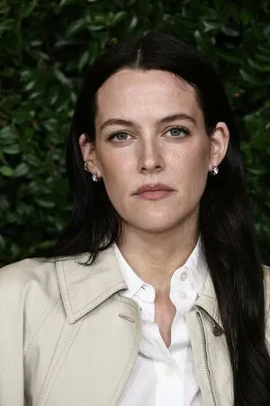 Riley Keough OnlyFans Leaked Free Thumbnail Picture - #qpFYe6BUpe