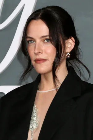 Riley Keough OnlyFans Leaked Free Thumbnail Picture - #x2cAvt4c8H