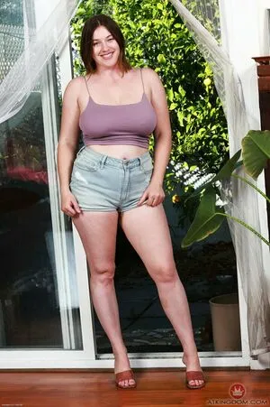 Riley Nixon OnlyFans Leaked Free Thumbnail Picture - #SwWpMUQIuv