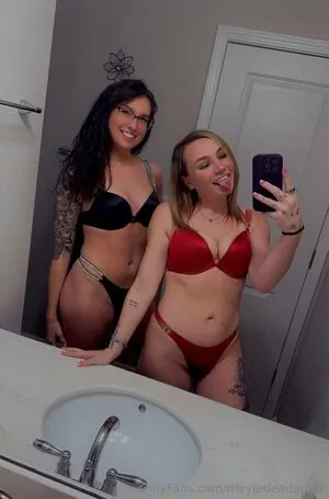 Rileyjadeadams2 OnlyFans Leaked Free Thumbnail Picture - #mLExOjlyF6