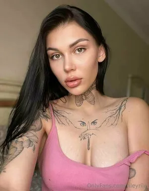 Rileyrile OnlyFans Leaked Free Thumbnail Picture - #brlnR3tz0u
