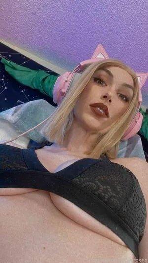 Rileyrosez OnlyFans Leaked Free Thumbnail Picture - #2TwQf8Xb3q