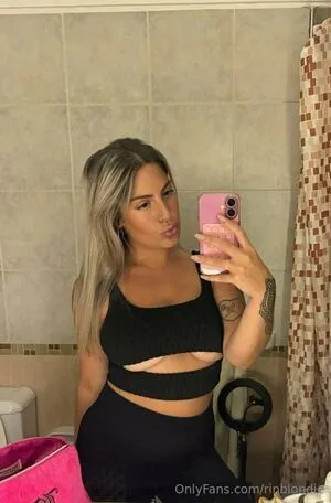 Rinblondie OnlyFans Leaked Free Thumbnail Picture - #1Db4KXpnSX