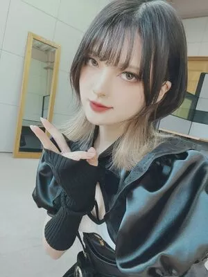 Rirerere00 OnlyFans Leaked Free Thumbnail Picture - #r3DHH6ZHIu