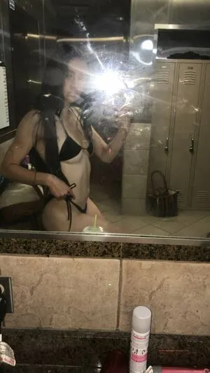 Riskybitch OnlyFans Leaked Free Thumbnail Picture - #vobWdl3yJq
