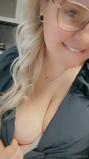 Rissarue2 OnlyFans Leaked Free Thumbnail Picture - #q1Wos30B3o