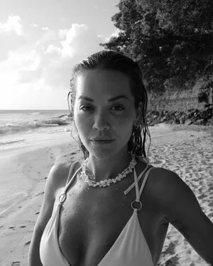 Rita Ora OnlyFans Leaked Free Thumbnail Picture - #0GGRduBszz
