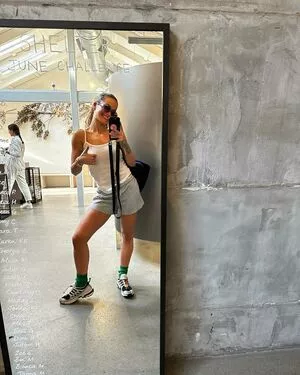 Rita Ora OnlyFans Leaked Free Thumbnail Picture - #1QCqaQi67l