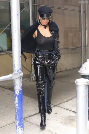 Rita Ora OnlyFans Leaked Free Thumbnail Picture - #3Y5IaqcwAT