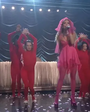 Rita Ora OnlyFans Leaked Free Thumbnail Picture - #DZ8xG0PdXw