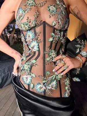 Rita Ora OnlyFans Leaked Free Thumbnail Picture - #IBayiWWDCh