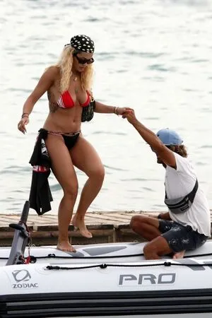 Rita Ora OnlyFans Leaked Free Thumbnail Picture - #NvBeHDwkln