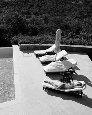 Rita Ora OnlyFans Leaked Free Thumbnail Picture - #eZi9u3FCFi