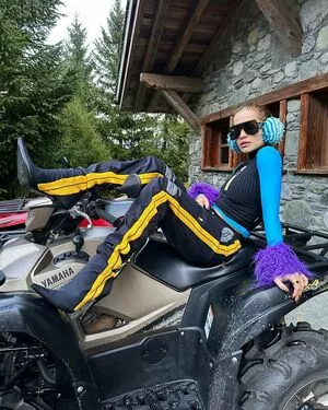 Rita Ora OnlyFans Leaked Free Thumbnail Picture - #mzDMAw5aa2