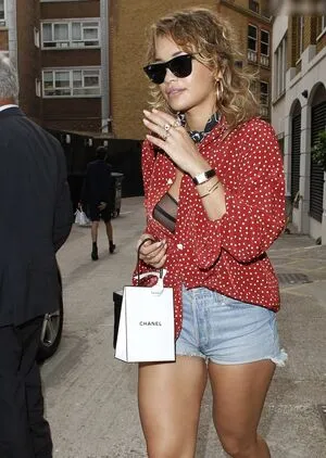 Rita Ora OnlyFans Leaked Free Thumbnail Picture - #nzldw6IS8Q
