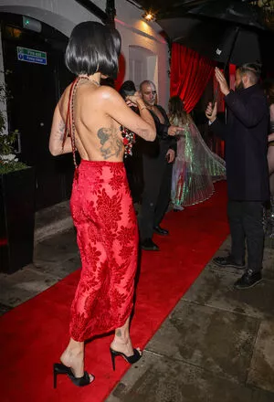 Rita Ora OnlyFans Leaked Free Thumbnail Picture - #tByeobc1ek