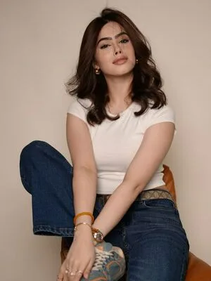 Riva Arora OnlyFans Leaked Free Thumbnail Picture - #UEGocpbkss