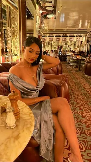 Riya B OnlyFans Leaked Free Thumbnail Picture - #QxFmvwSKBD