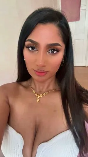 Riya B OnlyFans Leaked Free Thumbnail Picture - #flD0xOhbDh