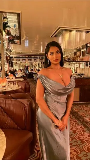 Riya B OnlyFans Leaked Free Thumbnail Picture - #s26pTpe2xt