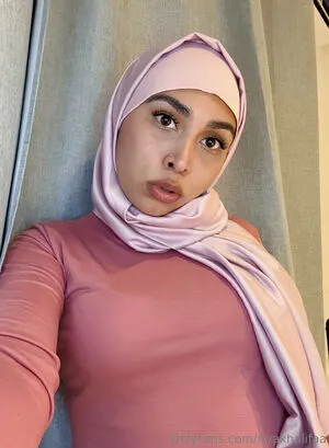 Riyakhalifaa OnlyFans Leaked Free Thumbnail Picture - #7x2ZfWLshH
