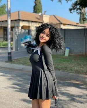 Rizyy OnlyFans Leaked Free Thumbnail Picture - #4CkmyeavEV