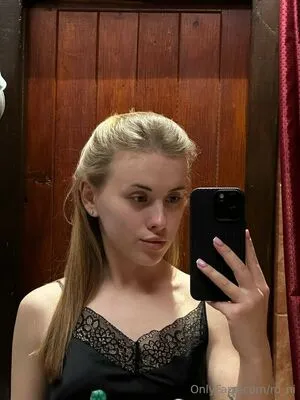 Ro Ni OnlyFans Leaked Free Thumbnail Picture - #RplKiCOIe8