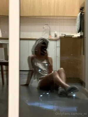 Ro Ni OnlyFans Leaked Free Thumbnail Picture - #YkhiyY6rsv