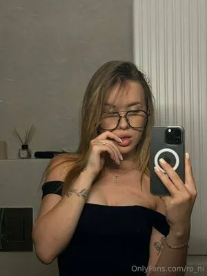 Ro Ni OnlyFans Leaked Free Thumbnail Picture - #Z6GgGVHLN4