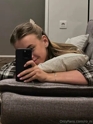 Ro Ni OnlyFans Leaked Free Thumbnail Picture - #d3xGPlN9C8