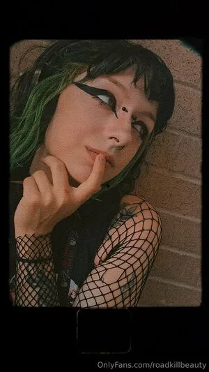 Roadkillbeauty OnlyFans Leaked Free Thumbnail Picture - #FMmqfsePuk