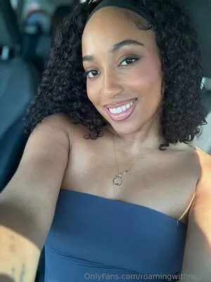 Roamingwithreyna OnlyFans Leaked Free Thumbnail Picture - #4nExCu7fWa