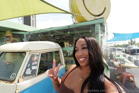 Roamingwithreyna OnlyFans Leaked Free Thumbnail Picture - #DOilwhZWcL