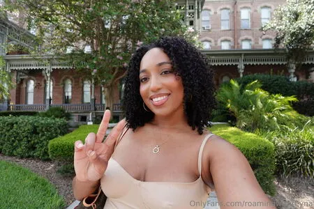 Roamingwithreyna OnlyFans Leaked Free Thumbnail Picture - #EyLisBH2Fh