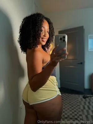 Roamingwithreyna OnlyFans Leaked Free Thumbnail Picture - #mKC0ooTDyj