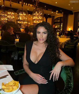 Roaya Soraya OnlyFans Leaked Free Thumbnail Picture - #mV1zK1EAQh