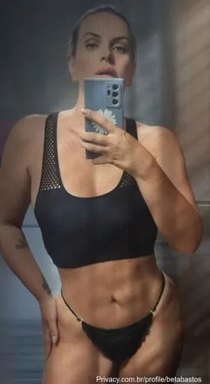 Roberta Bastos OnlyFans Leaked Free Thumbnail Picture - #EVHGlBiFC6